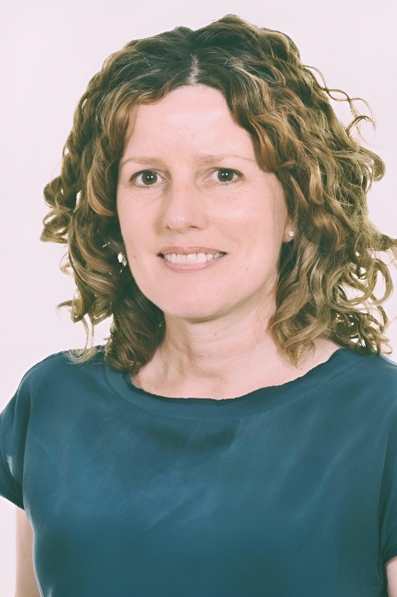 Dr Claire Isaac